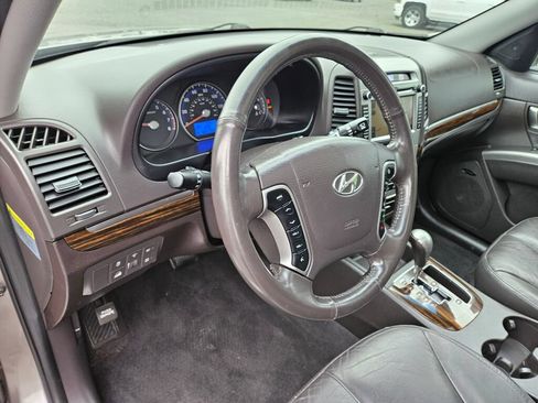 Used 2012 Hyundai Santa Fe Limited w/ Navigation Pkg 4 FWD image 15