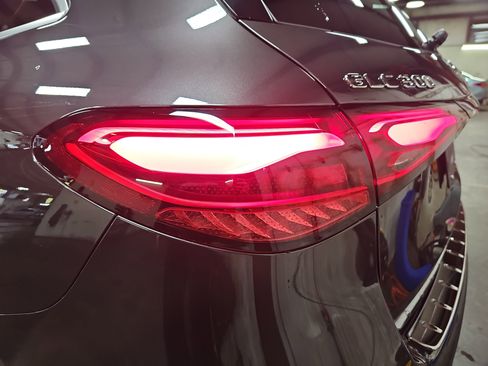 New 2026 Mercedes-Benz GLC 300 image 36