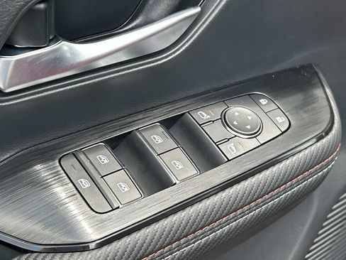 New 2026 Nissan Kicks SR AWD/4WD image 18