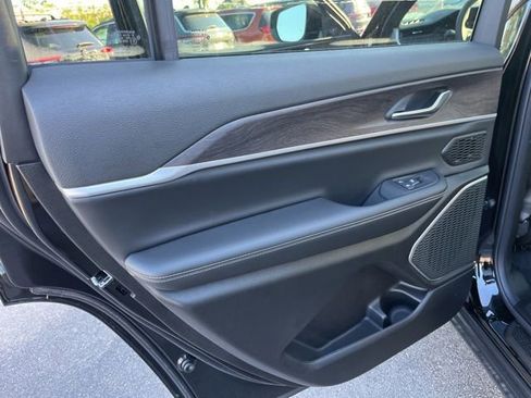 New 2026 Jeep Grand Cherokee L Limited AWD/4WD image 12
