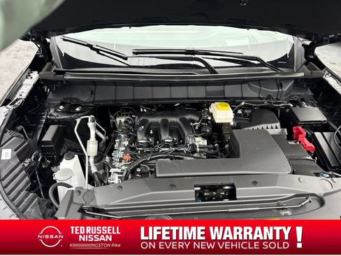 New 2026 Nissan Pathfinder Platinum image 22