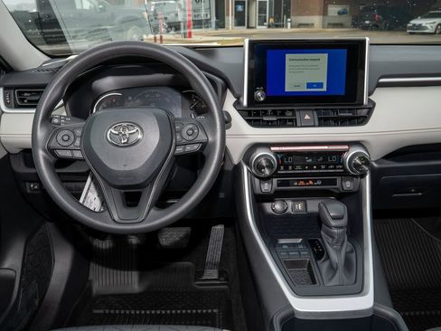Certified 2025 Toyota RAV4 XLE image 9