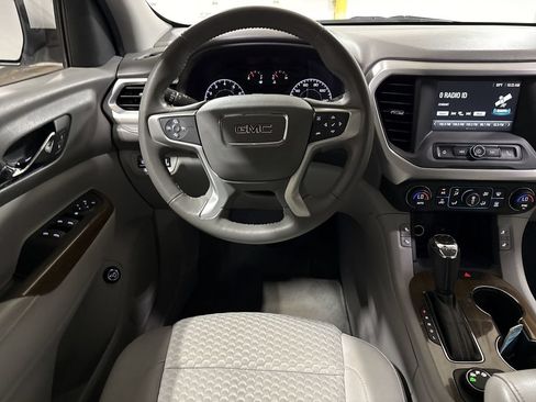 Used 2017 GMC Acadia SLE w/ Driver Alert Package I AWD/4WD image 11