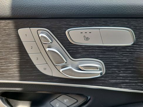 Used 2021 Mercedes-Benz GLC 300 4MATIC image 14