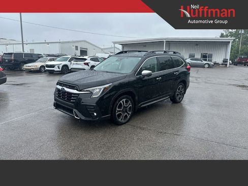 Used 2023 Subaru Ascent Touring AWD/4WD image 1