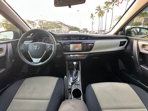 Used 2016 Toyota Corolla LE image 10