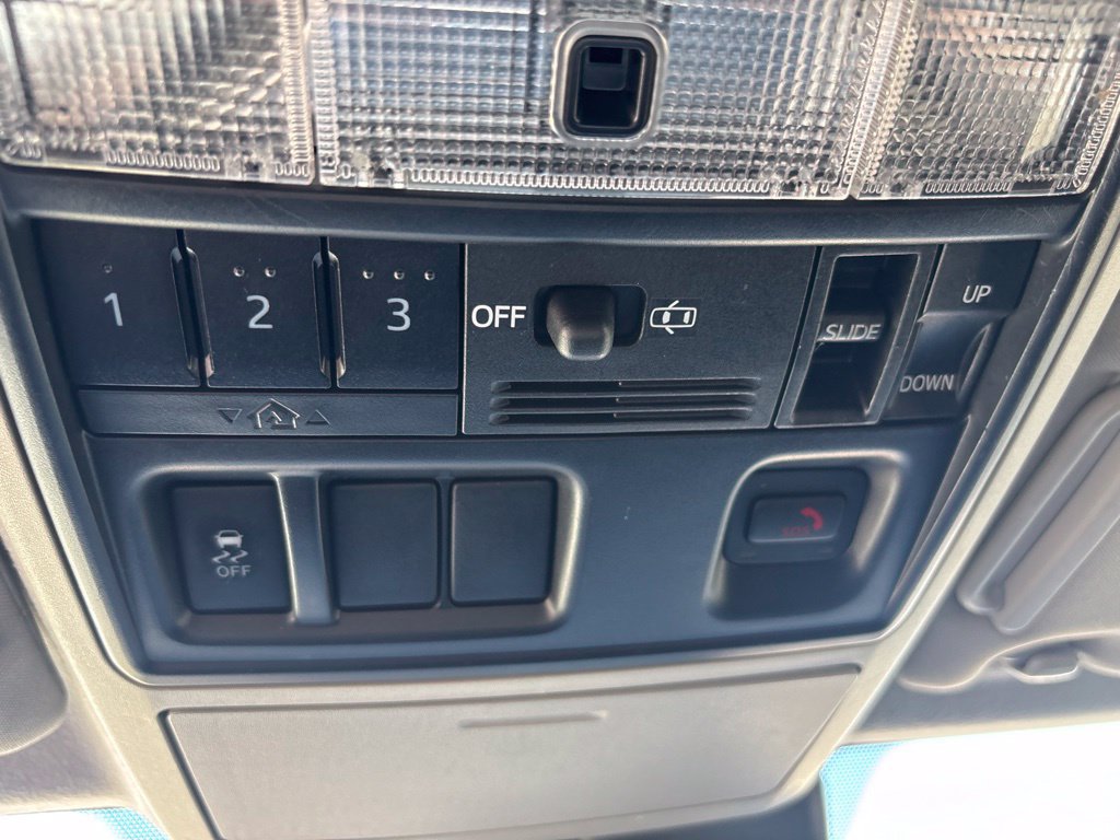 Used 2022 Toyota 4Runner Limited RWD image 31