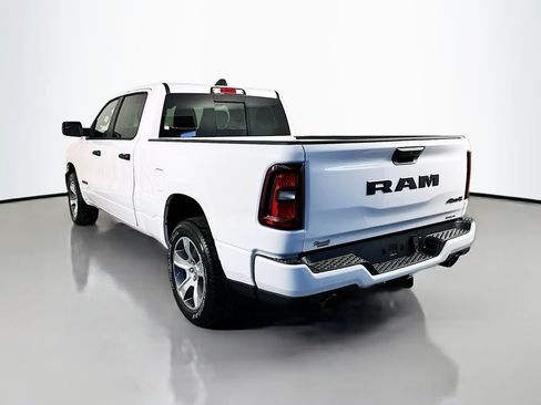 New 2026 RAM 1500 Express AWD/4WD image 5