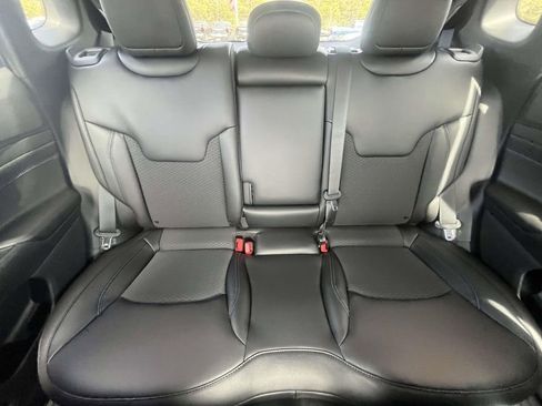 New 2026 Jeep Compass Latitude image 13