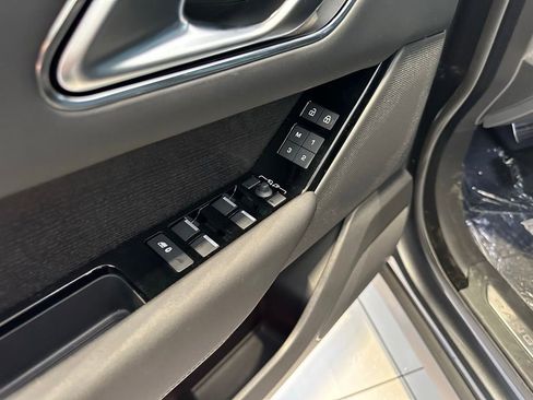 New 2026 Land Rover Range Rover Velar Dynamic SE image 25