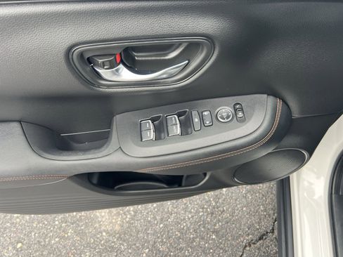 Used 2023 Honda HR-V Sport image 14