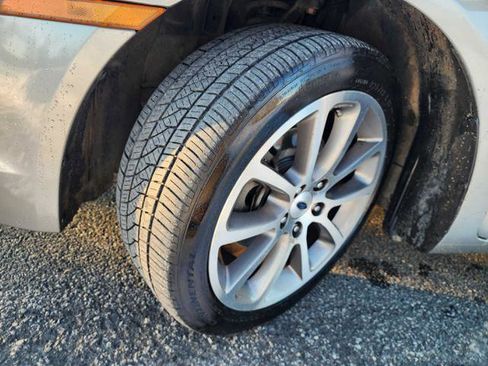 Used 2009 Ford Fusion SEL image 9