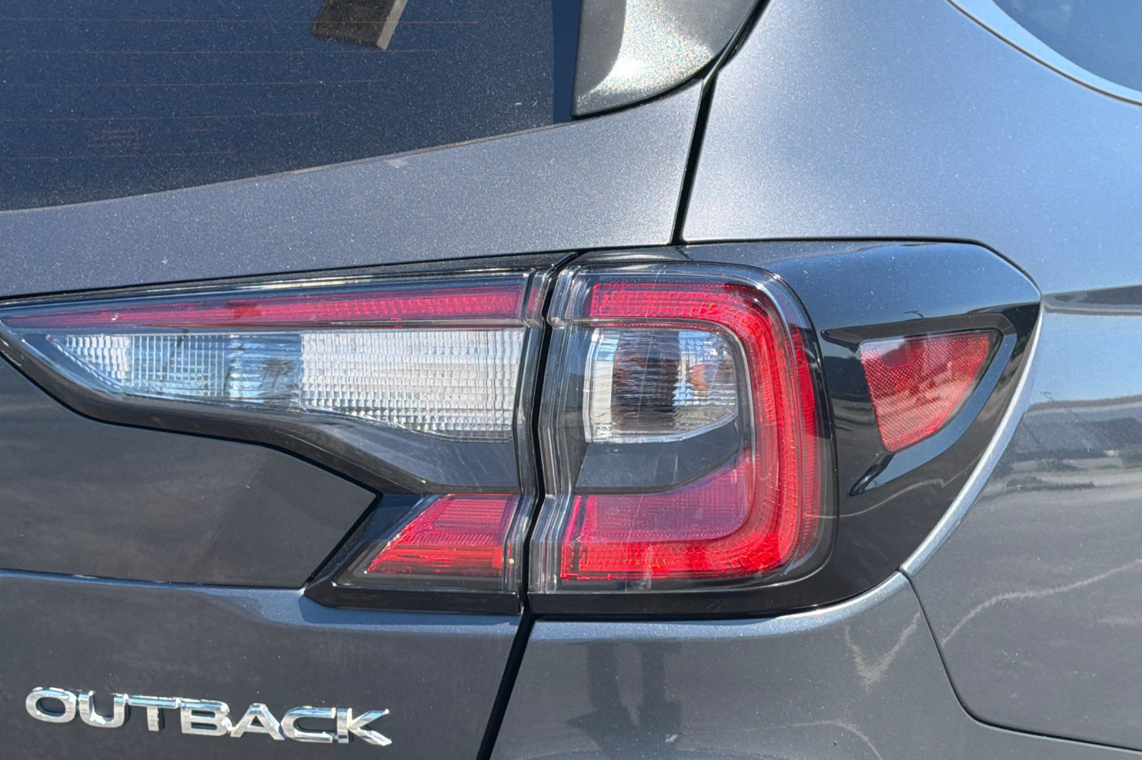 Used 2023 Subaru Outback Limited AWD/4WD image 41