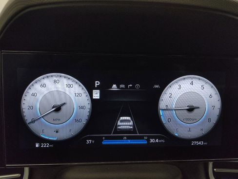 Used 2025 Hyundai Elantra SEL image 23