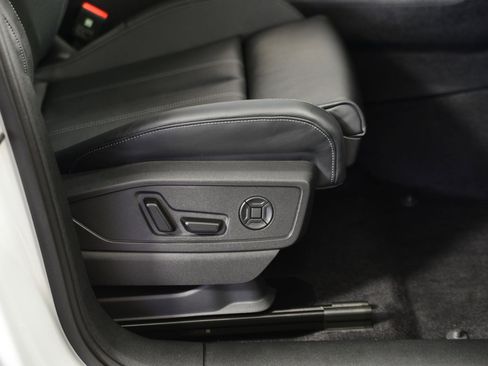 New 2025 Audi Q5 Premium Plus image 10