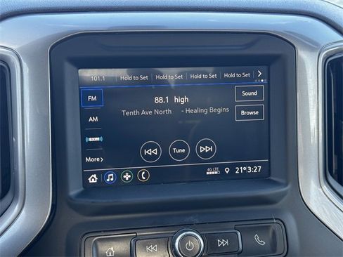 Used 2022 Chevrolet Silverado 1500 Custom Trail Boss image 30