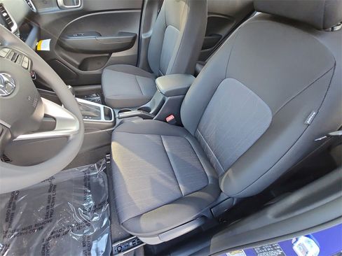 New 2026 Hyundai Venue SE image 15