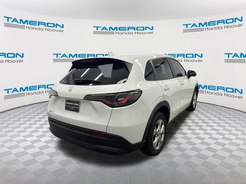 Used 2023 Honda HR-V LX image 5