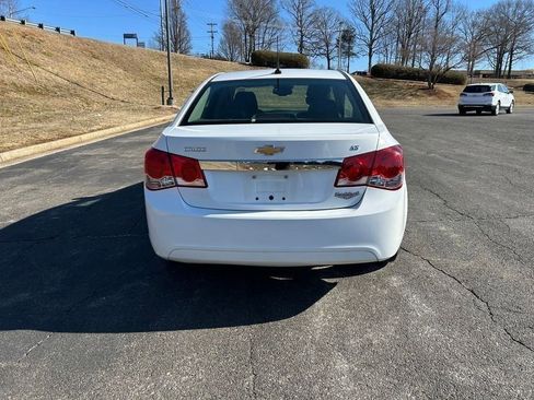 Used 2013 Chevrolet Cruze LT image 4