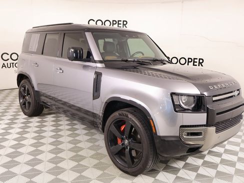 Used 2022 Land Rover Defender 110 X image 1