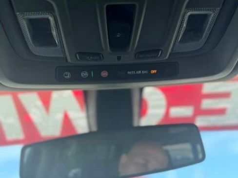 Used 2020 GMC Sierra 1500 SLE w/ SLE Value Package RWD image 20