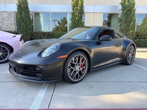 Used 2025 Porsche 911 Carrera S RWD image 2