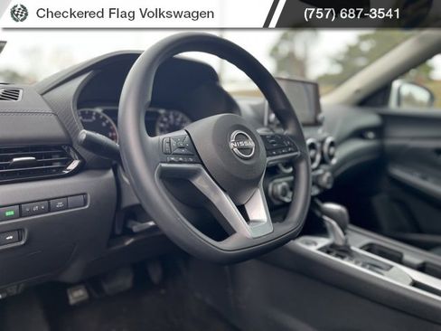 Used 2024 Nissan Sentra SV image 17