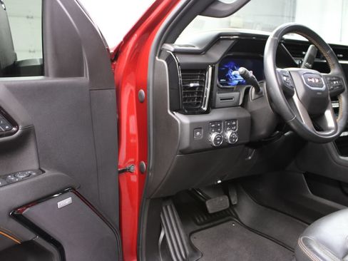 Used 2024 GMC Sierra 2500 AT4 w/ AT4 Preferred Package AWD/4WD image 64