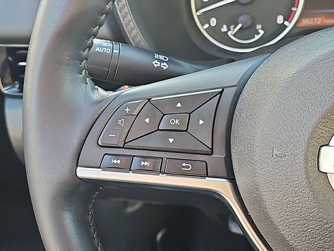 Used 2020 Nissan Sentra SV image 21