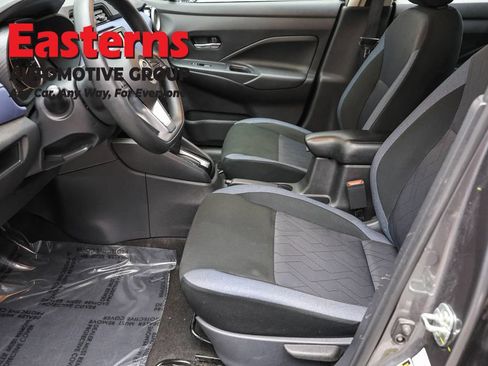 Used 2024 Nissan Versa SV FWD image 14