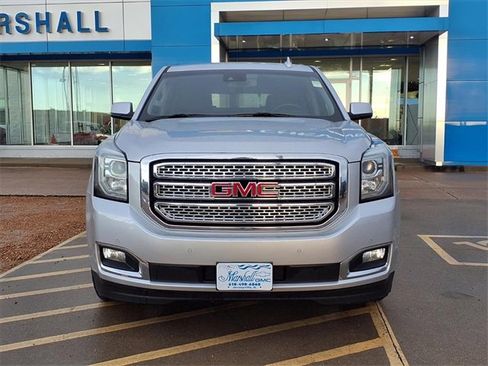 Used 2016 GMC Yukon SLE w/ HD Trailering Package image 31