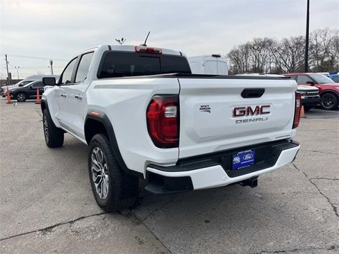 Used 2024 GMC Canyon Denali image 5