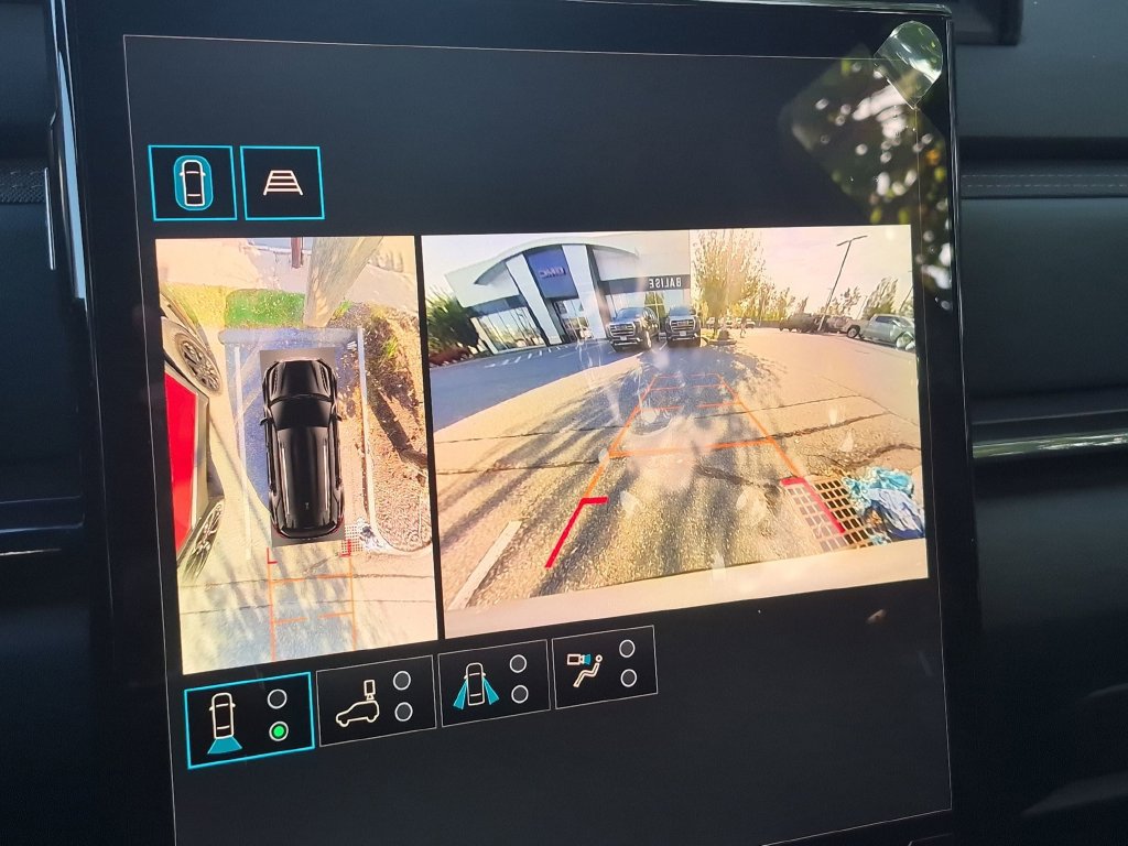 New 2027 GMC Terrain AT4 w/ Technology Package II AWD/4WD image 18