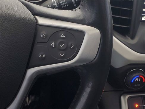 Used 2022 GMC Acadia SLT w/ Preferred Package image 24