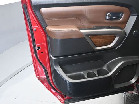 Used 2021 Nissan Titan Platinum Reserve w/ Moonroof Package image 27