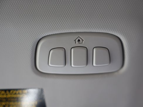 New 2025 Ford Escape SE w/ PHEV Premium Package image 28