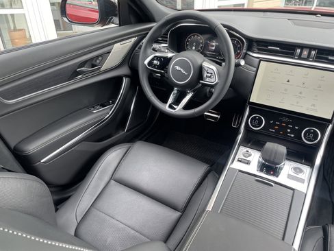 Used 2024 Jaguar XF R-Dynamic SE image 25