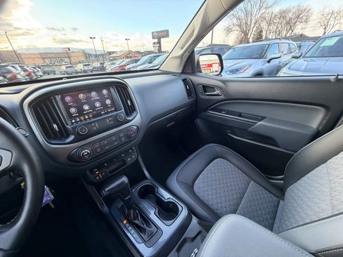 Used 2019 Chevrolet Colorado Z71 image 18