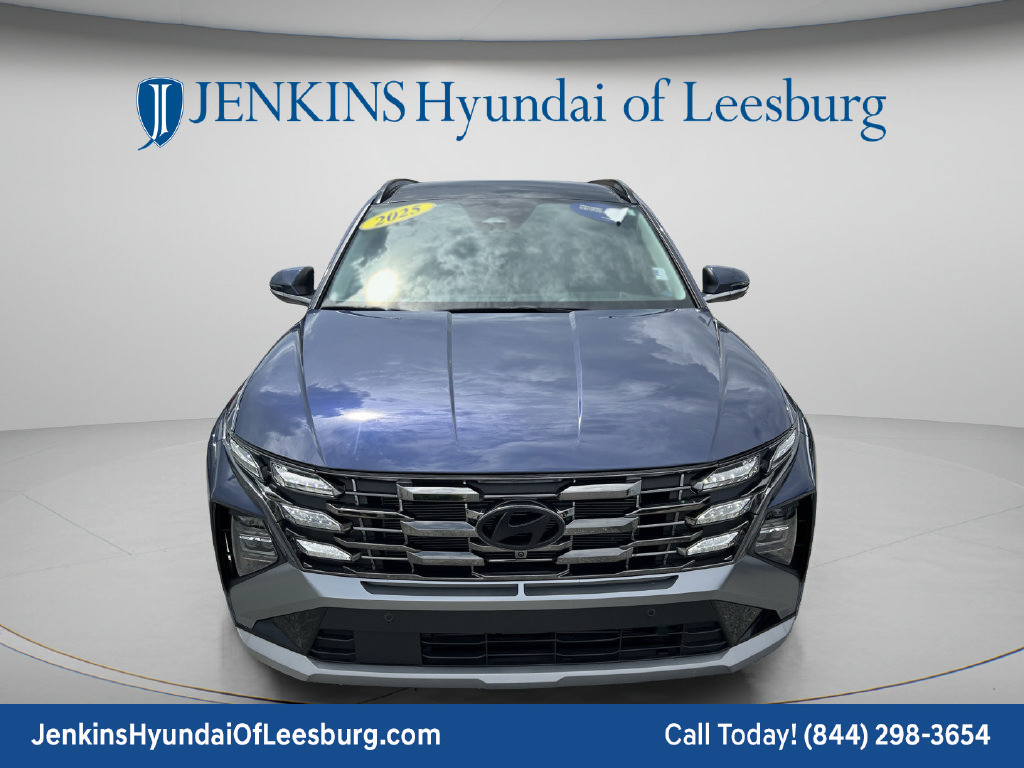 Certified 2025 Hyundai Tucson Limited AWD/4WD image 12