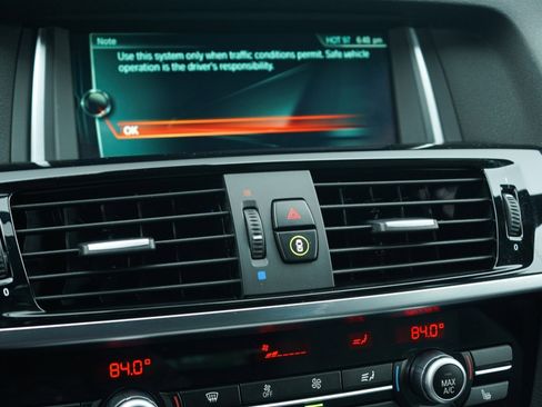 Used 2018 BMW X4 M40i image 58