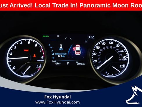 Used 2022 Toyota Camry XLE w/ Navigation Package image 2