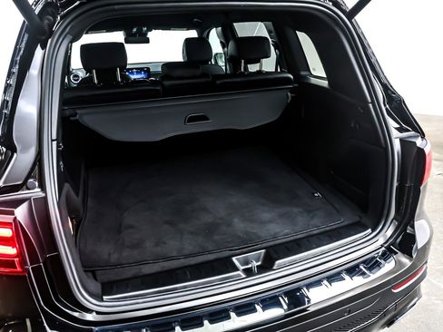 Used 2024 Mercedes-Benz GLB 250 image 22