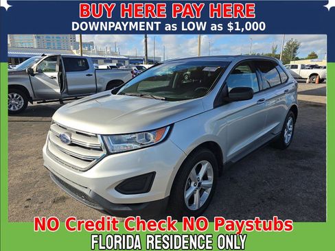 Used 2018 Ford Edge SE FWD image 2