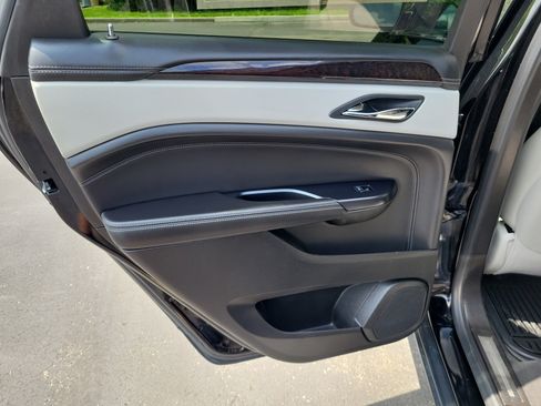 Used 2015 Cadillac SRX Performance w/ Driver Awareness Package FWD image 16