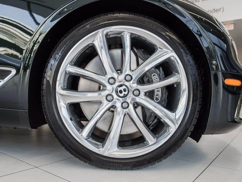 Used 2021 Bentley Continental GT image 33