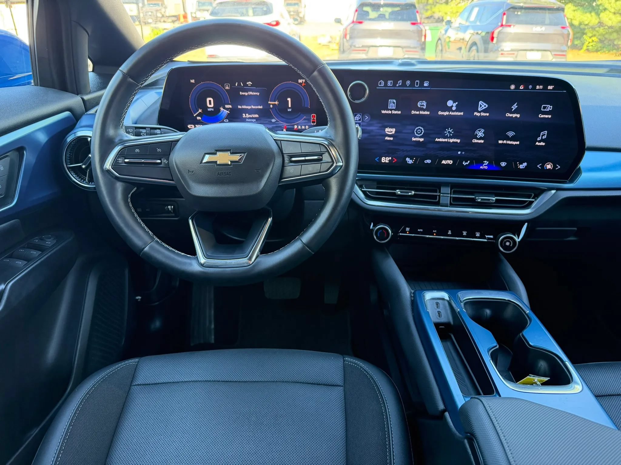 Used 2024 Chevrolet Equinox EV LT FWD image 12