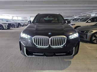 New 2026 BMW X5 sDrive40i w/ Premium Package RWD video 2