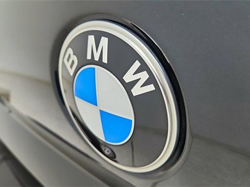 Used 2025 BMW 740i xDrive 740i xDrive w/ Executive Package image 16