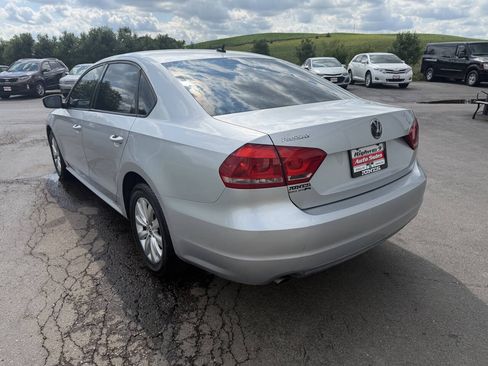 Used 2012 Volkswagen Passat 2.5 S FWD image 3