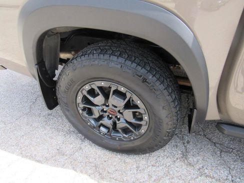 Used 2023 Nissan Frontier PRO-4X w/ Pro-4X Premium Package AWD/4WD image 4